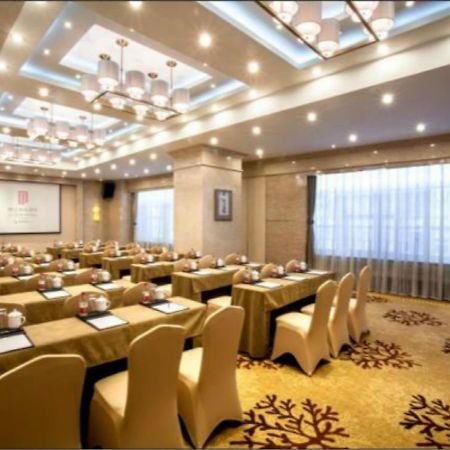 Lanzhou Jinjiang Sun Hotel Екстериор снимка