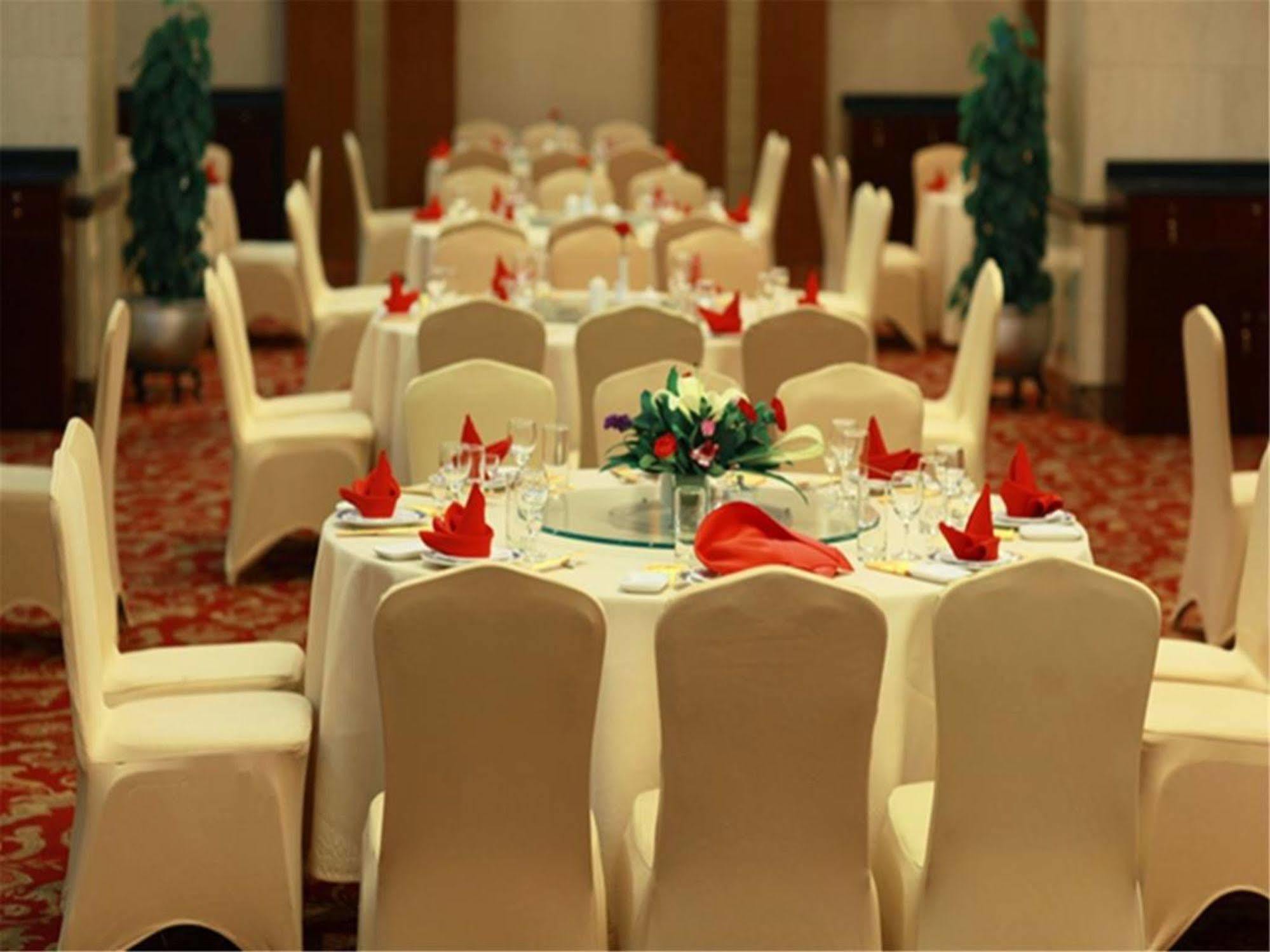 Lanzhou Jinjiang Sun Hotel Екстериор снимка
